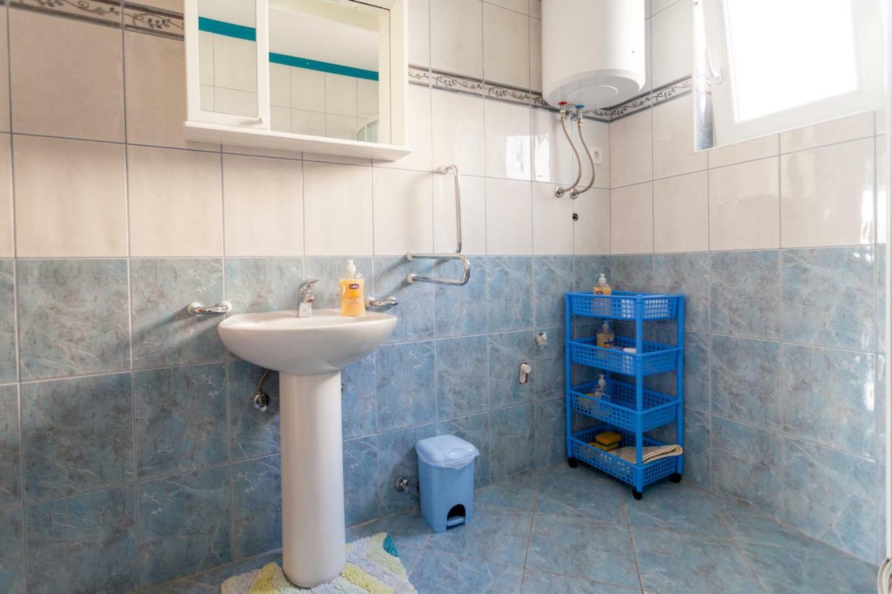 Apartments Jadranka Малинська Екстер'єр фото