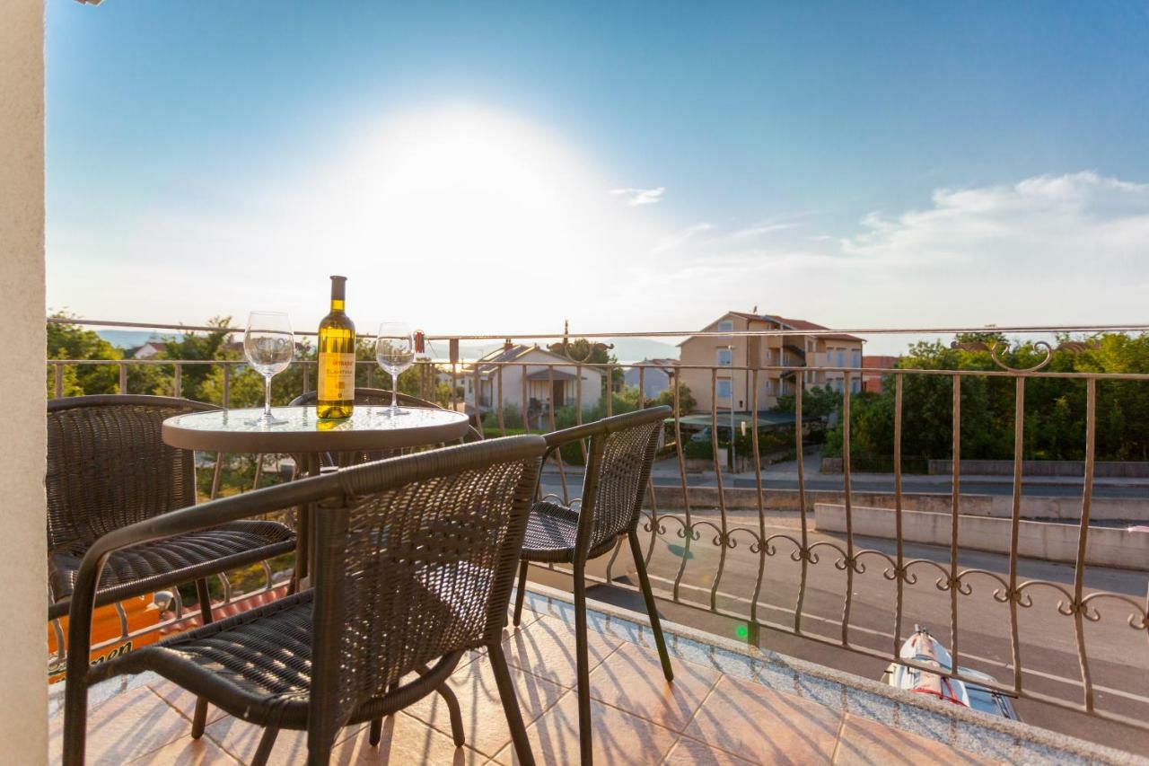 Apartments Jadranka Малинська Екстер'єр фото